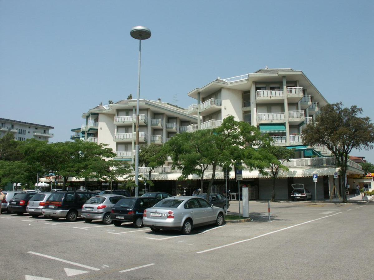 Residence Torino Lido di Jesolo Exteriér fotografie